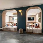 Visionair & Hotel