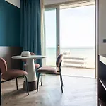 Hotel Visionair &