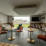 Hotel Visionair &