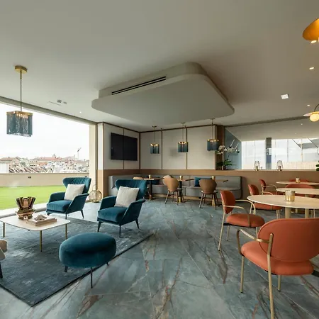 فندق Visionair & 4*