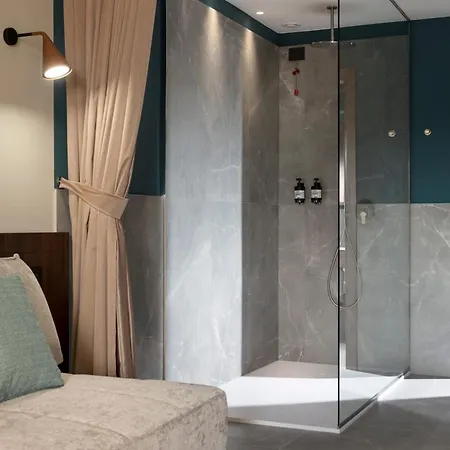 Hotel Visionair & 4*