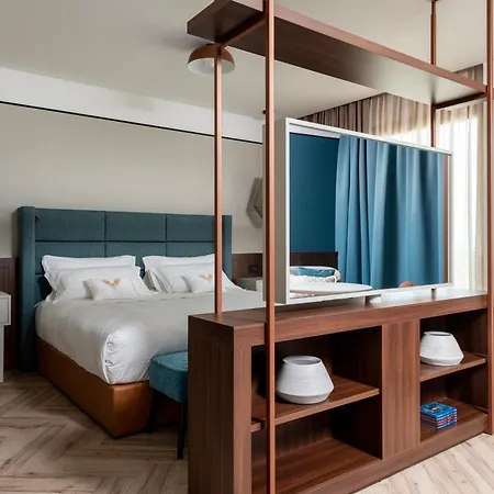 Visionair & سينِغاليا