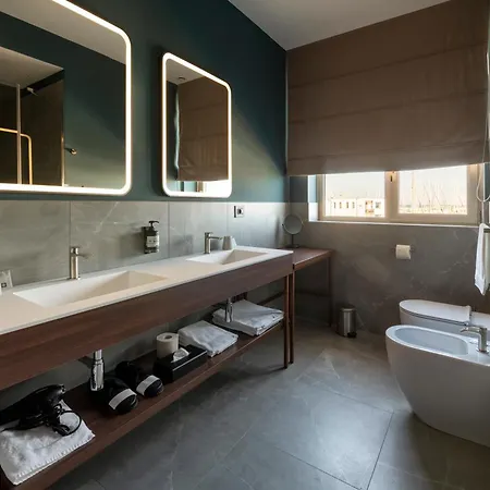 Visionair & Hotel Senigallia