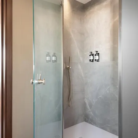 Hotel Visionair & Senigallia