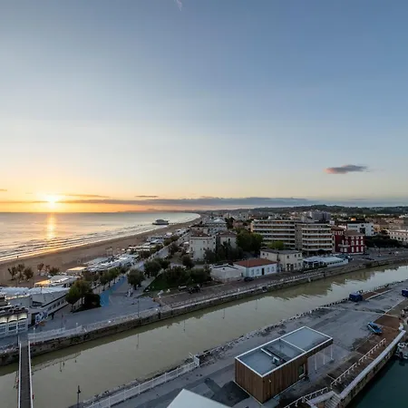 Visionair & سينِغاليا