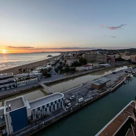 فندق Visionair & 4*