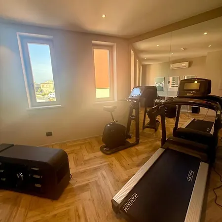 Visionair & Отель 4*