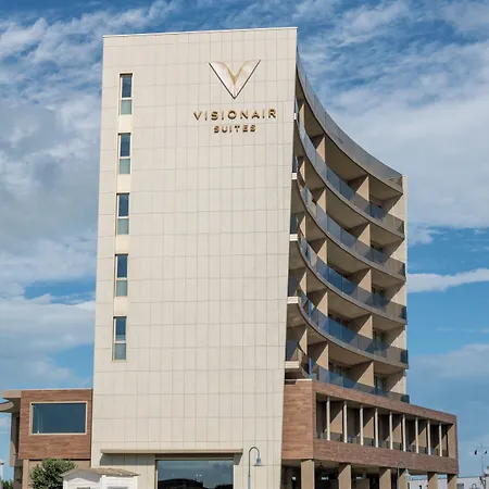 Visionair & 4* سينِغاليا