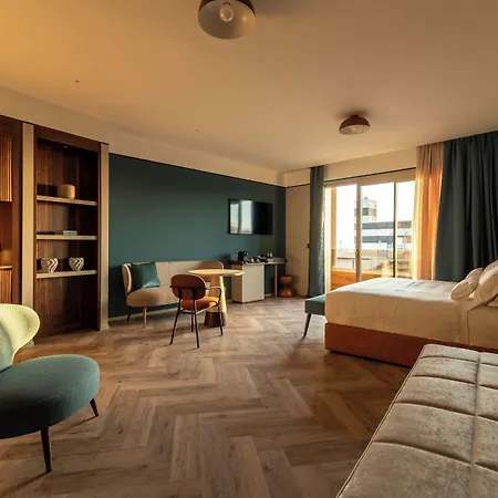 Hotel Visionair &