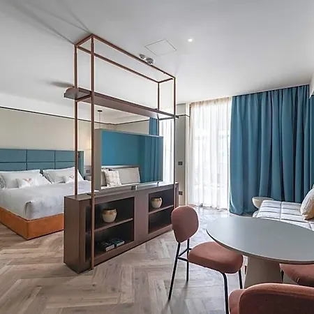 Visionair & Otel