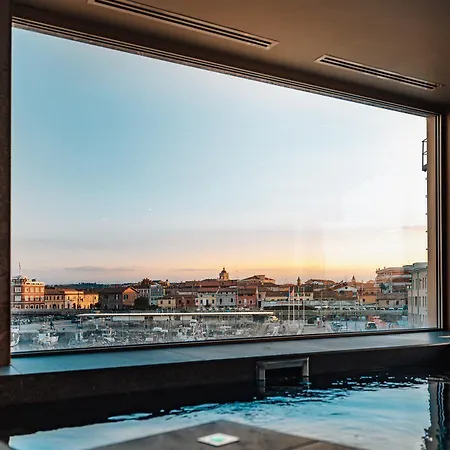 Hotel Visionair & 4*